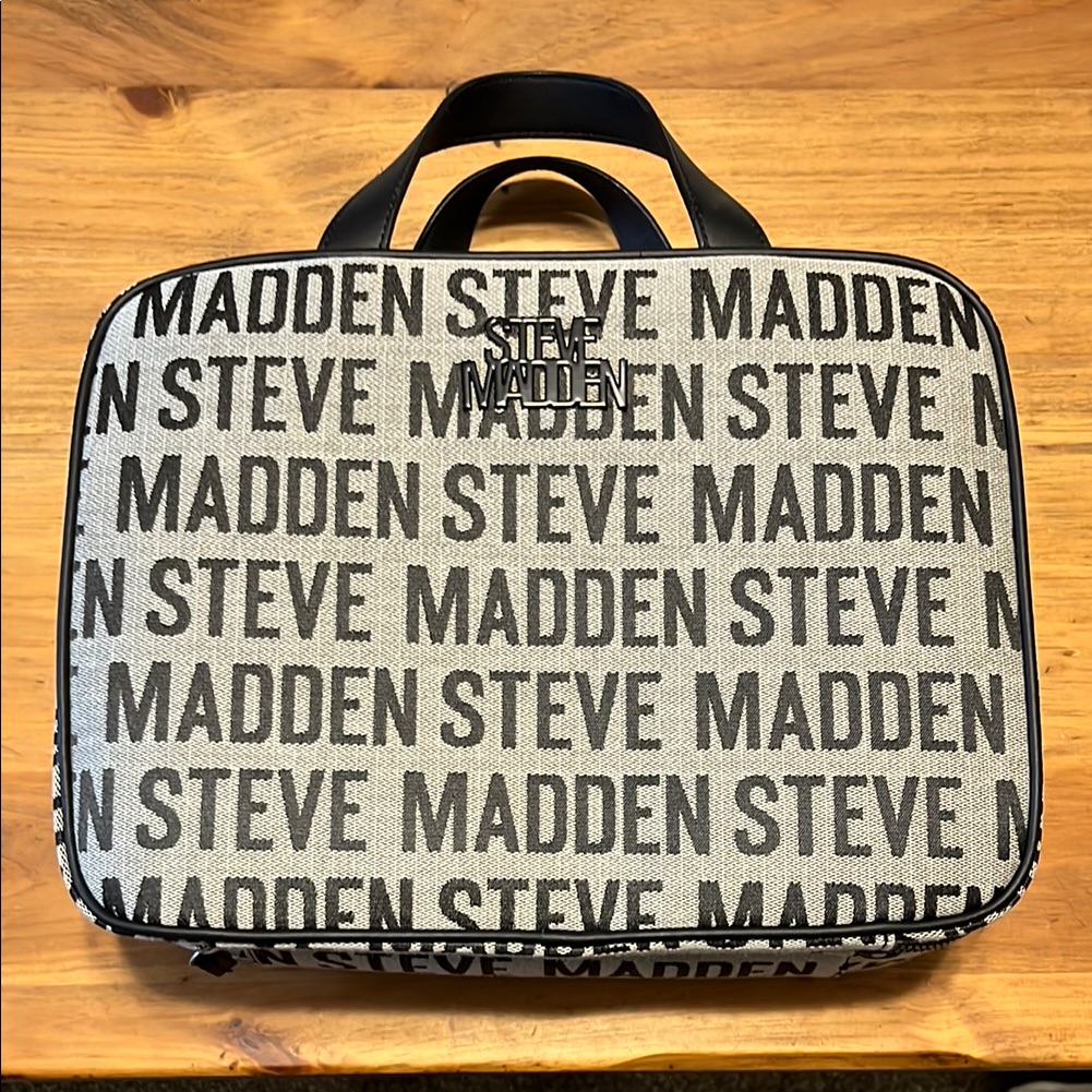 Steve Madden Toiletry/Make Up Bag